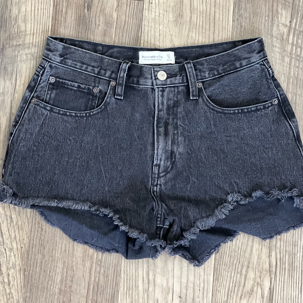 ABERCROMBIE & FITCH | Black Jean Shorts